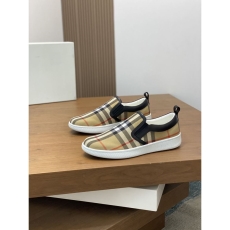 Burberry Low Shoes